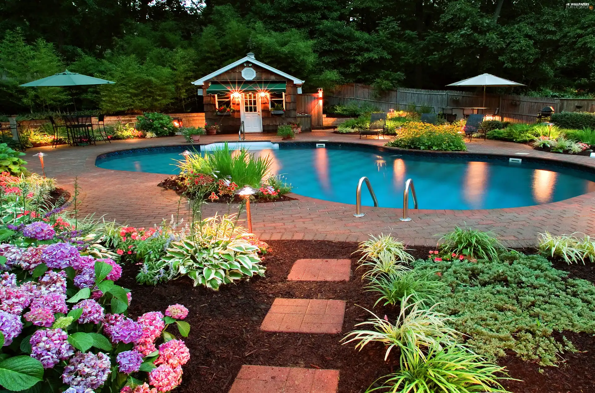 Pool, Flowers, alcove